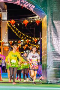 BIB: 404, 50110, 50000
                            <button type="button" onclick="openModal(21812334)" class="btn btn-primary btn-sm float-right btn-popup" data-toggle="modal" data-target=".modal-high-quality">
                        <i class="fas fa-shopping-cart"></i> Add to Cart
                    </button>
                                            <button type="button" onclick="isThisMe(21812334, true)" class="btn btn-success btn-sm float-right btn-popup btn-isme hidden" data-toggle="tooltip" data-placement="bottom" title="นี่คือรูปของคุณใช่ไหม คลิกที่นี่เพื่อเอาเข้าอัลบั้ม">
                        <i class="fas fa-plus"></i> Add to album
                    </button>
                    <button type="button" onclick="isThisMe(21812334, false)" class="btn btn-warning btn-sm float-right btn-popup btn-isnotme hidden">
                        <i class="fas fa-ban"></i> Remove from album
                    </button>